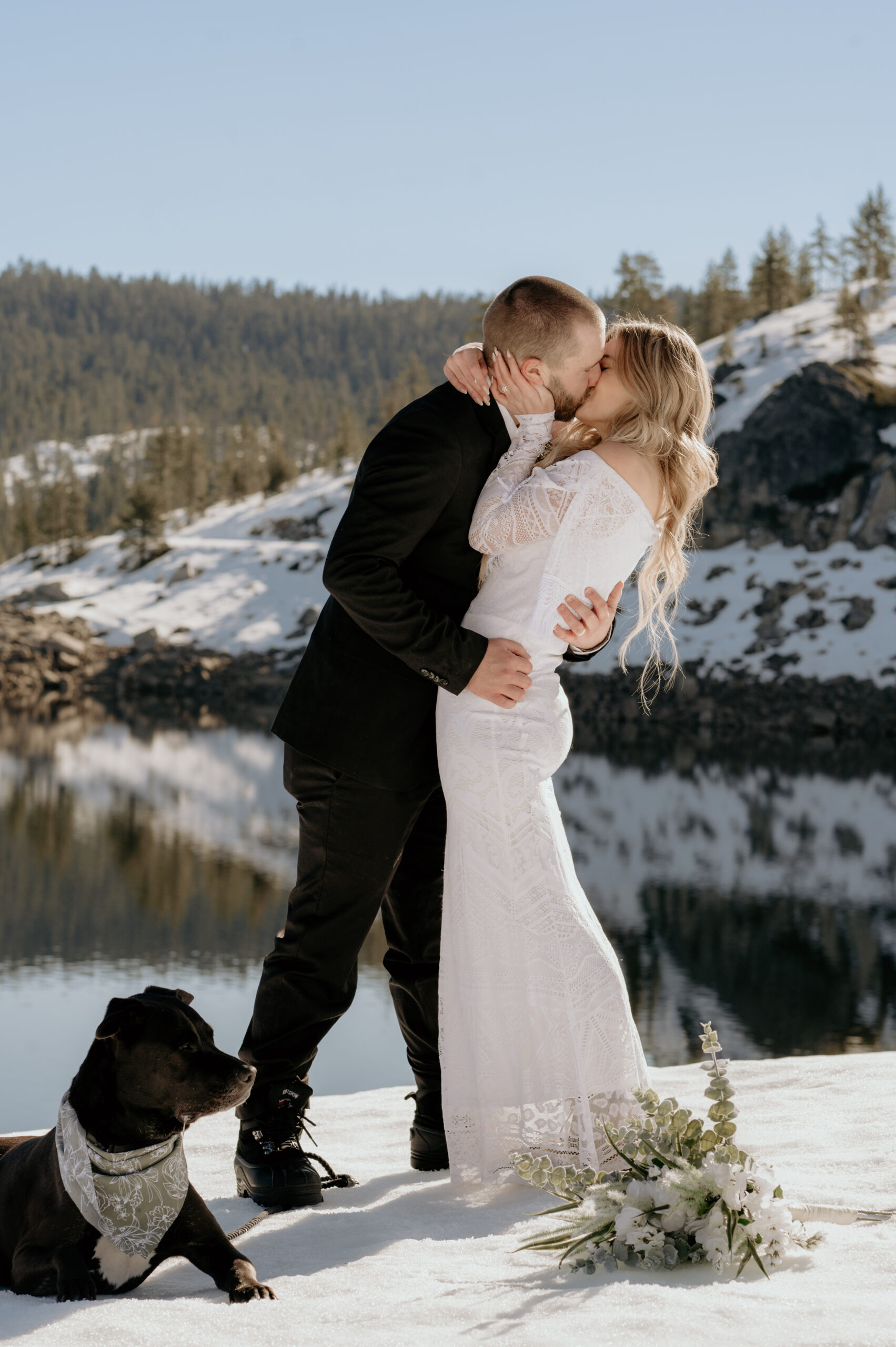 Elopement portraits at Bear River Reservoir in the snow